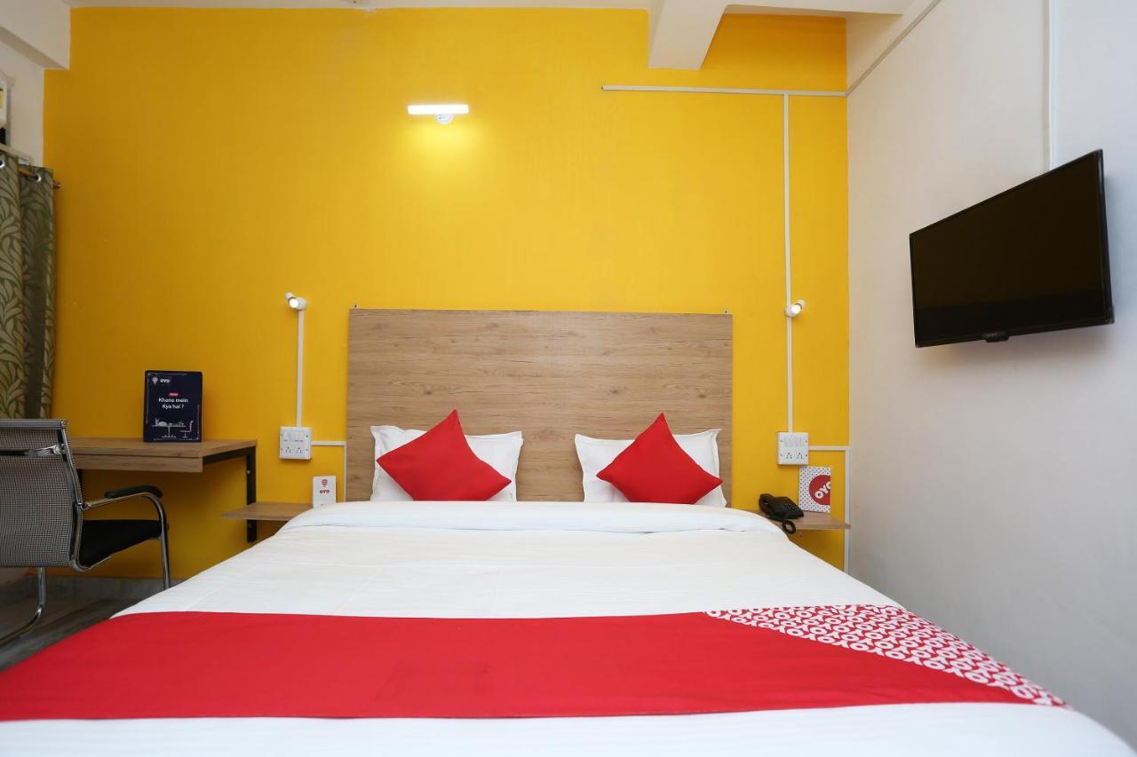 Oyo 19166 Sona Mansion Hotel Kanpur Exterior foto
